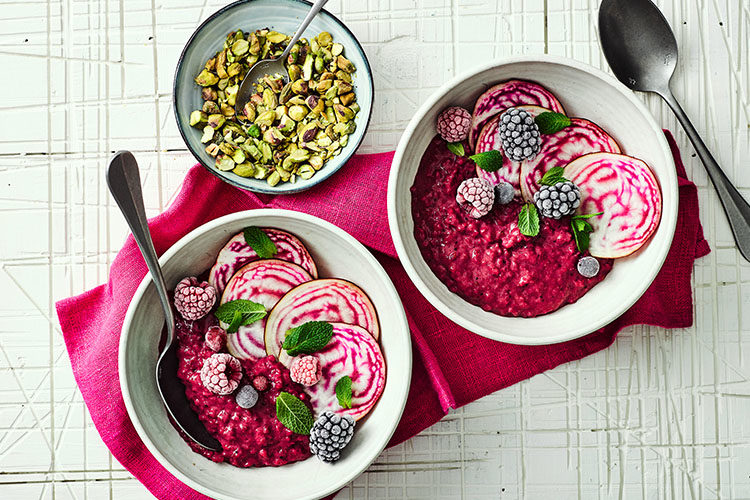 Flahavan's Recipes, Beetroot & Frozen Berry Porridge